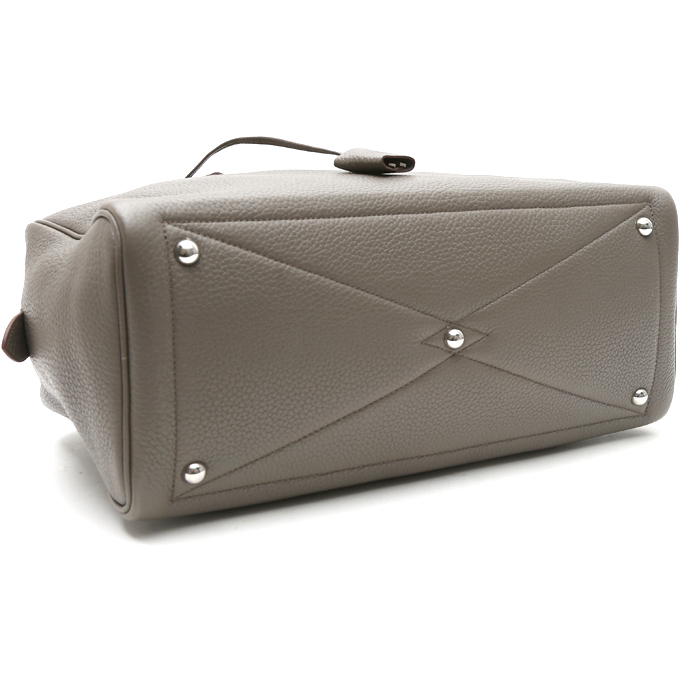 Hermès  Victoria handbag  in grey togo leather - Detail D5
