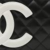Bolso de mano Chanel  Cambon en cuero acolchado negro y cuero blanco - Detail D1 thumbnail