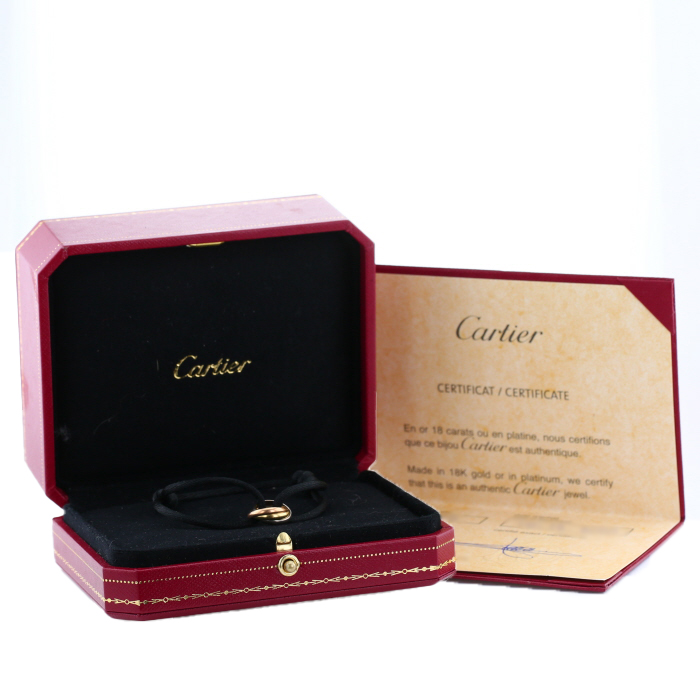 Cartier bracelet Trinity, trois ors sur cordon, n°LTI187, avec écrin et certificat - Detail D2