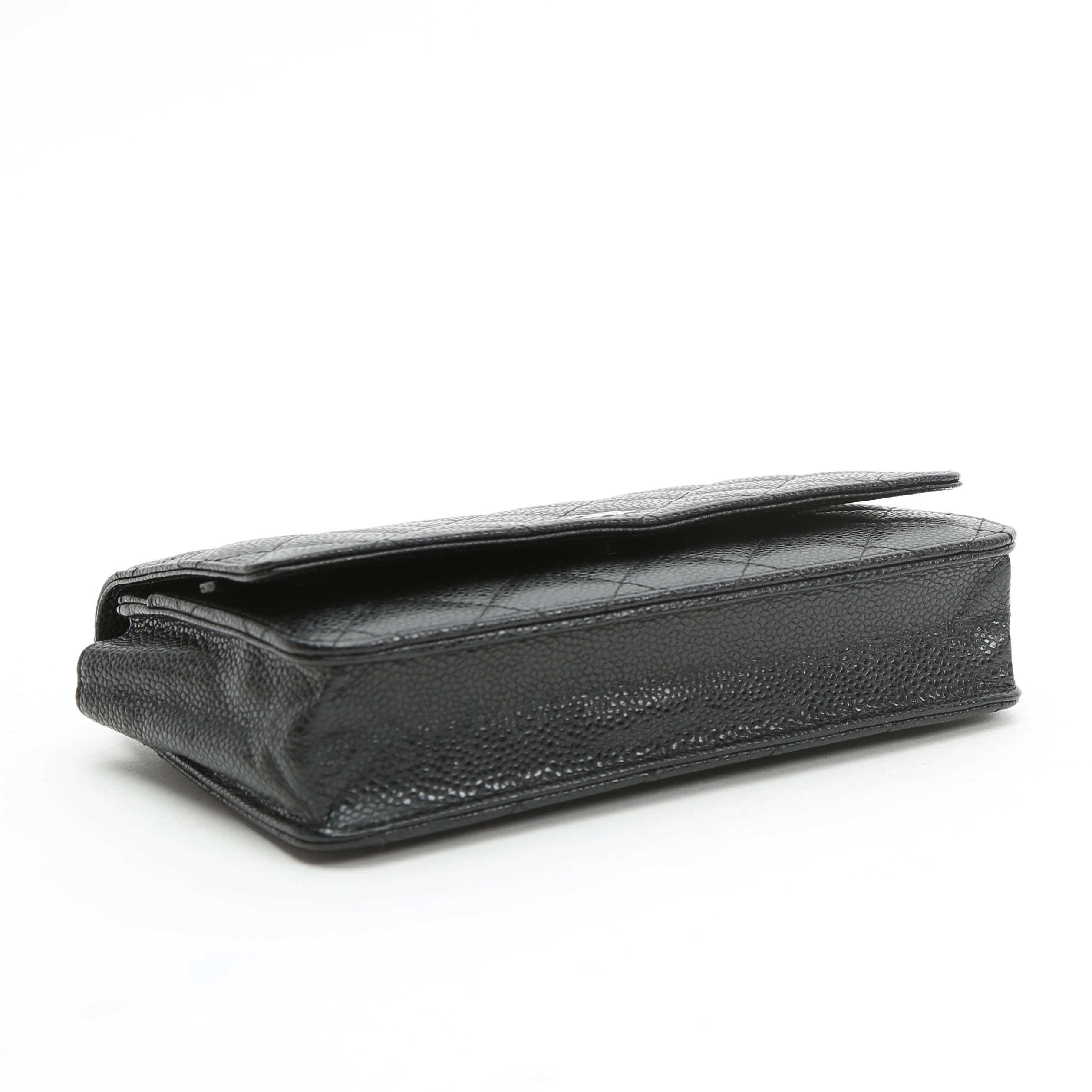 Chanel  Wallet on Chain shoulder bag  in black quilted grained leather - Detail D5