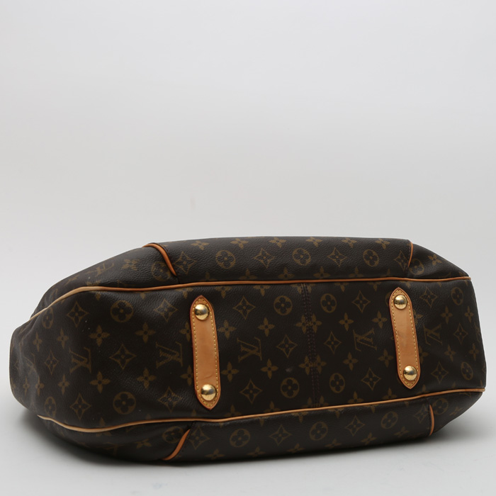 Bolso de mano Louis Vuitton  Galliera en lona Monogram marrón y cuero natural - Detail D5
