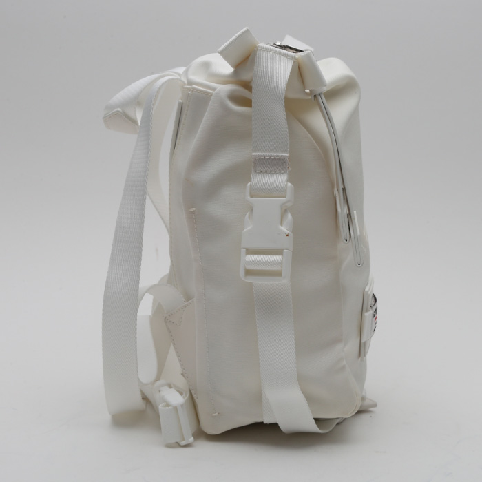 Sac à dos Givenchy  Infinity en toile blanche - Detail D5