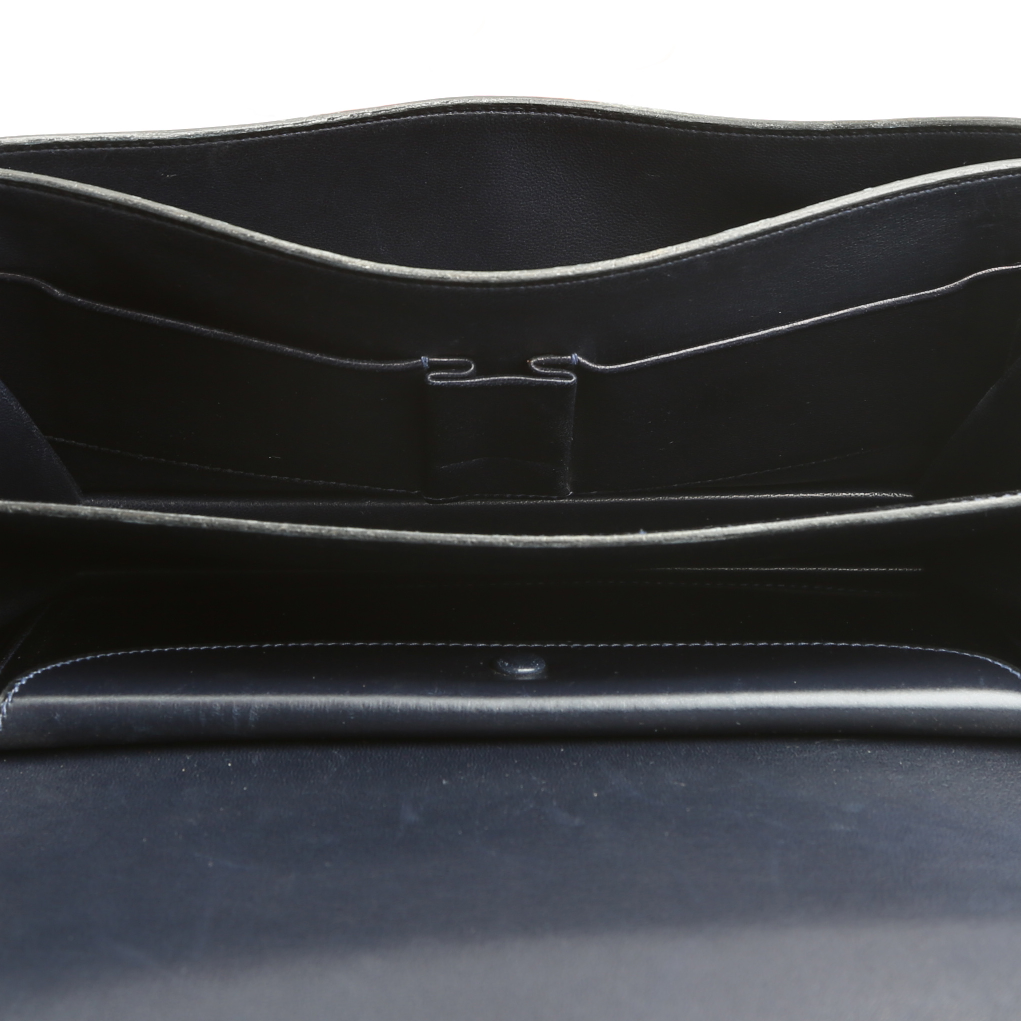 Hermès  Vintage handbag  in navy blue box leather - Detail D3