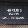Bolsito de mano Hermès  Cavour en lona gris y cuero swift azul marino - Detail D3 thumbnail