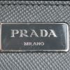 Bolso de mano Prada  City Calf en cuero saffiano gris - Detail D3 thumbnail