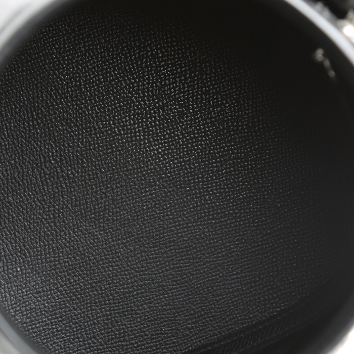 Hermès Farming handbag in black epsom leather - Detail D2
