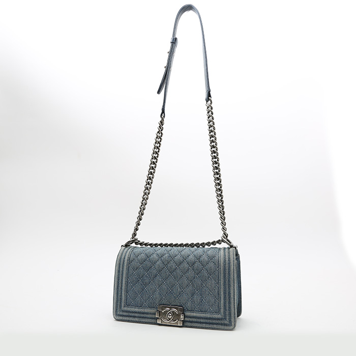 Borsa a tracolla Chanel  Boy in denim blu - Detail D2