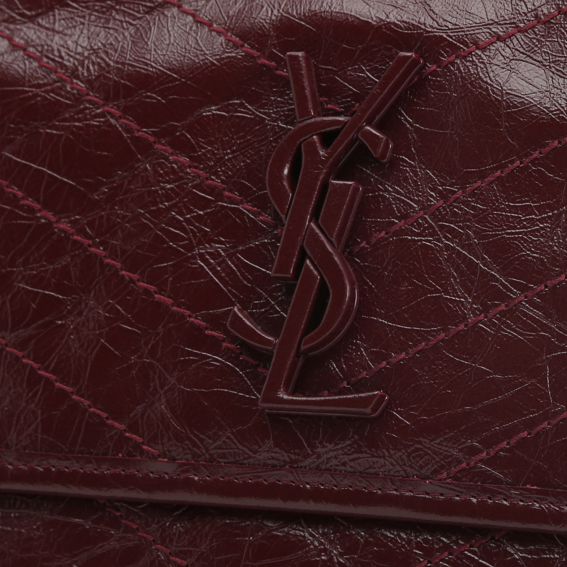 Borsa a tracolla Saint Laurent  Niki modello medio  in pelle bordeaux - Detail D1