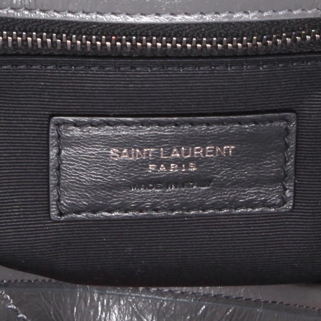 Saint Laurent Niki medium crossbody bag in grey herringbone-quilted leather - Detail D9