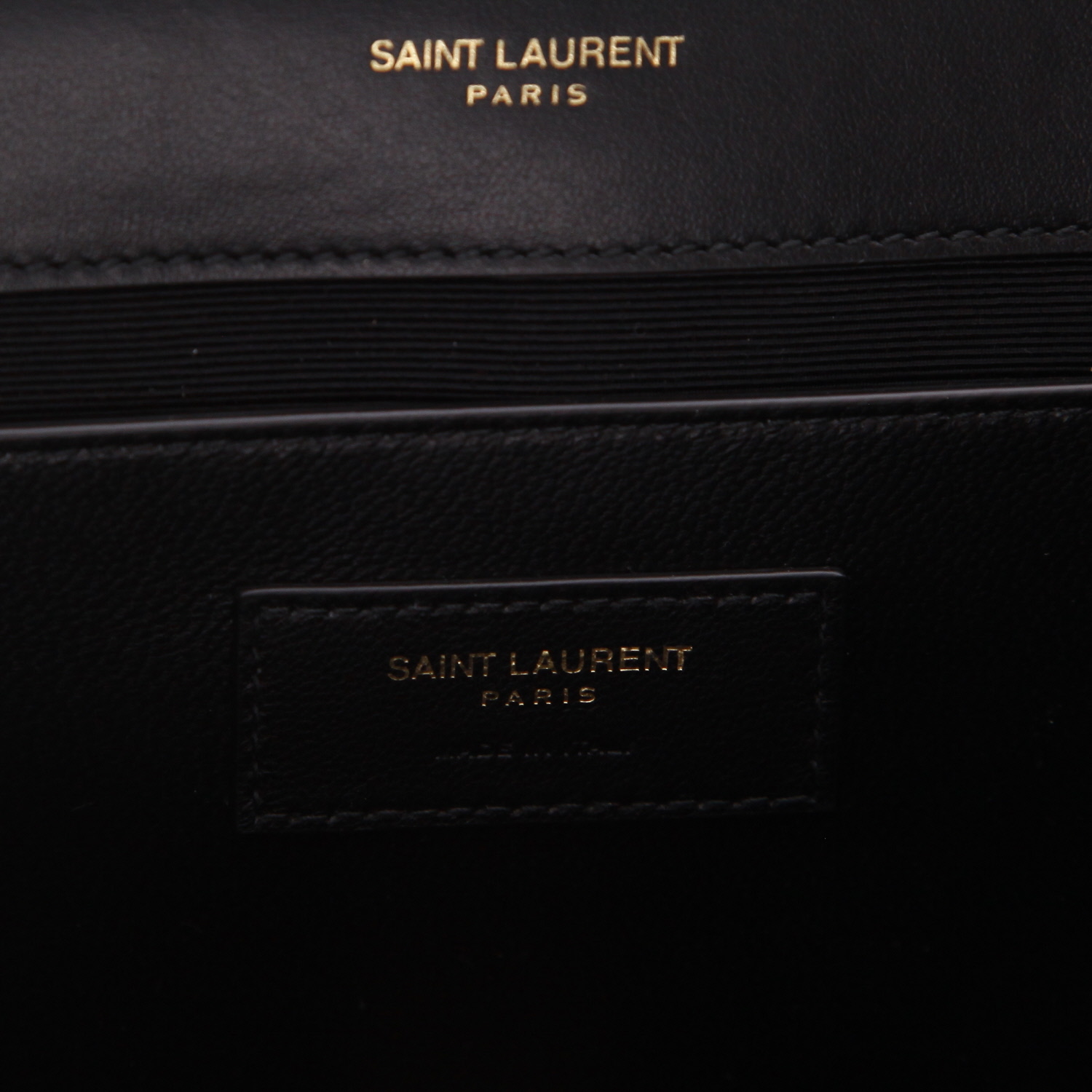 Sac bandoulière Saint Laurent  Enveloppe moyen modèle  en cuir matelassé noir - Detail D2