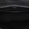 Sac bandoulière Saint Laurent  Enveloppe moyen modèle  en cuir grainé matelassé noir - Detail D3 thumbnail