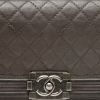Chanel  Boy shoulder bag  in grey quilted leather - Detail D1 thumbnail