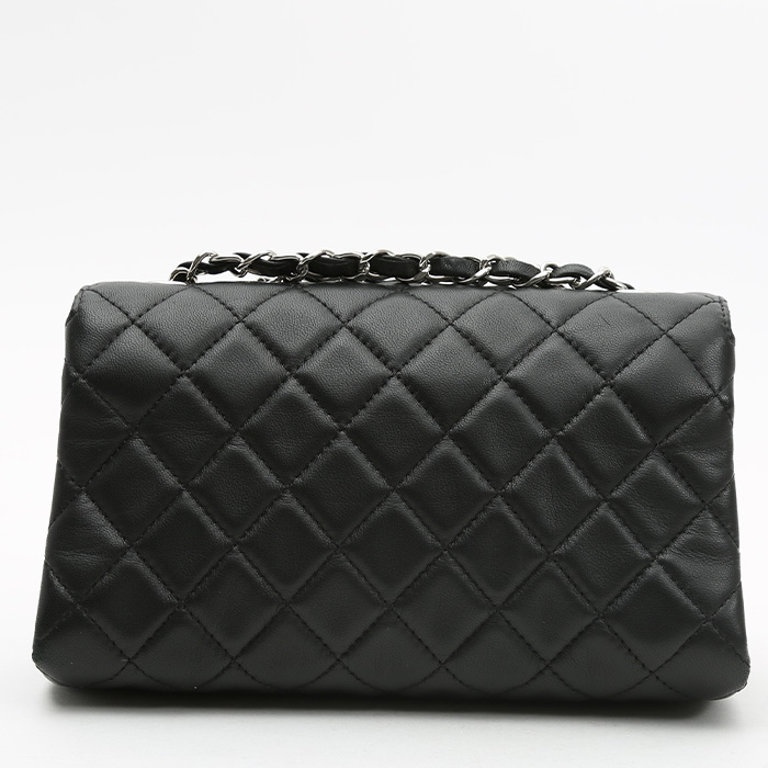 Borsa a tracolla Chanel  Timeless Petit in pelle trapuntata nera - Detail D8