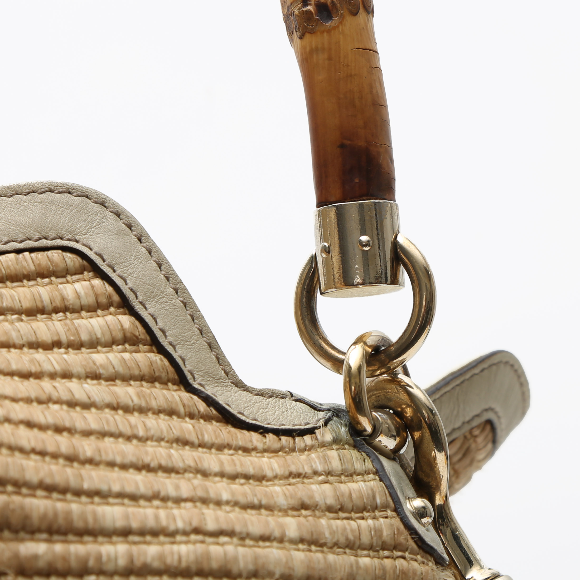 Bolso de mano Gucci  Bamboo en raffia y cuero beige - Detail D1