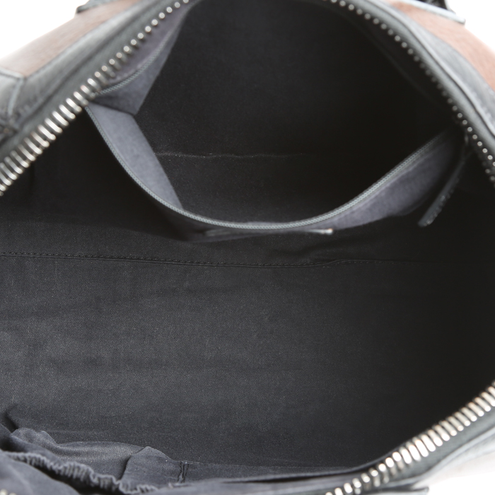 Sac à main Givenchy Antigona moyen modèle en cuir marron et noir - Detail D3