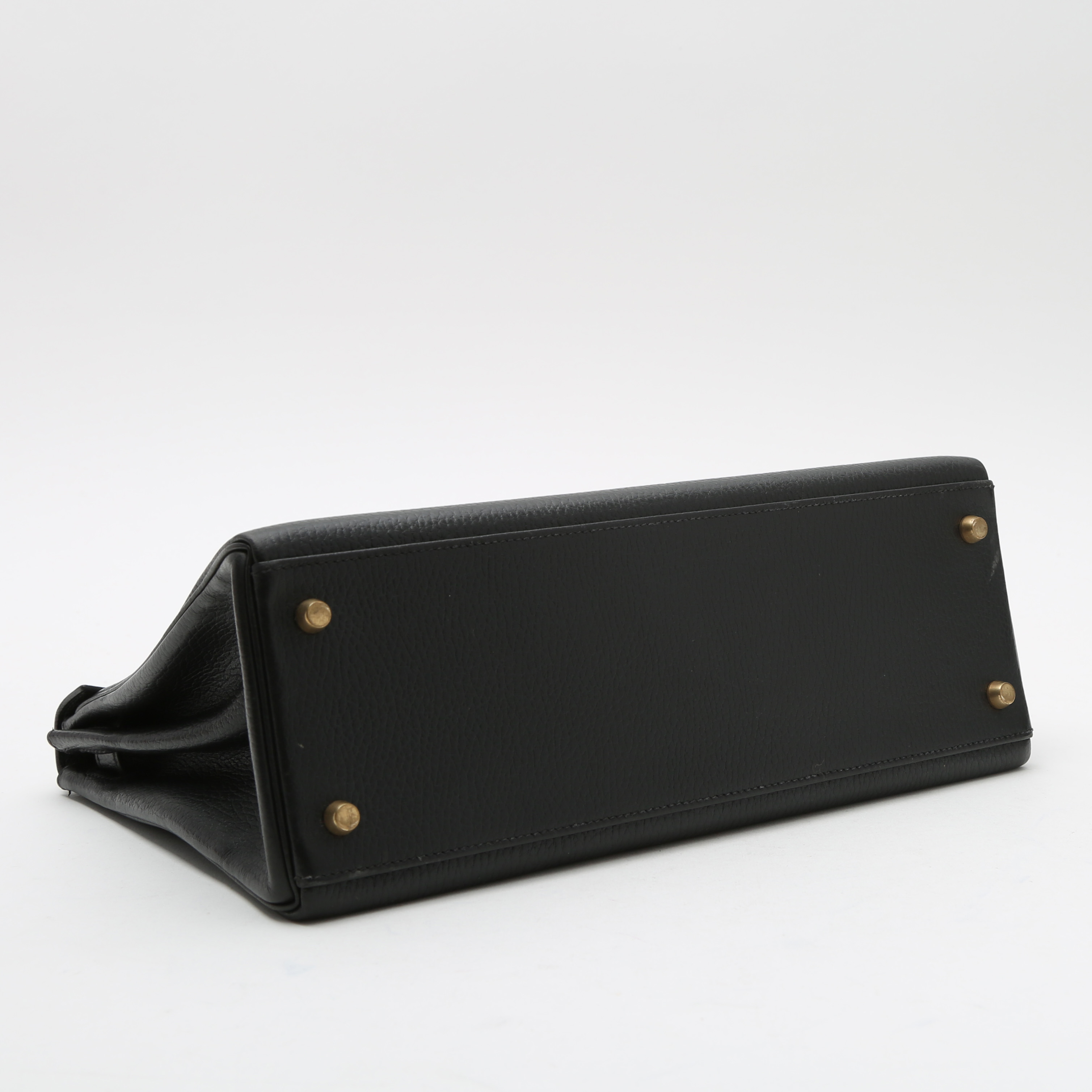 Sac à main Hermès  Kelly 32 cm en cuir Fjord noir - Detail D6