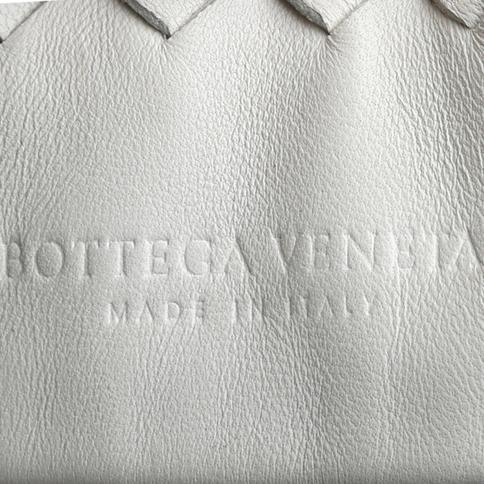 Sac à main Bottega Veneta   en cuir tressé blanc - Detail D3