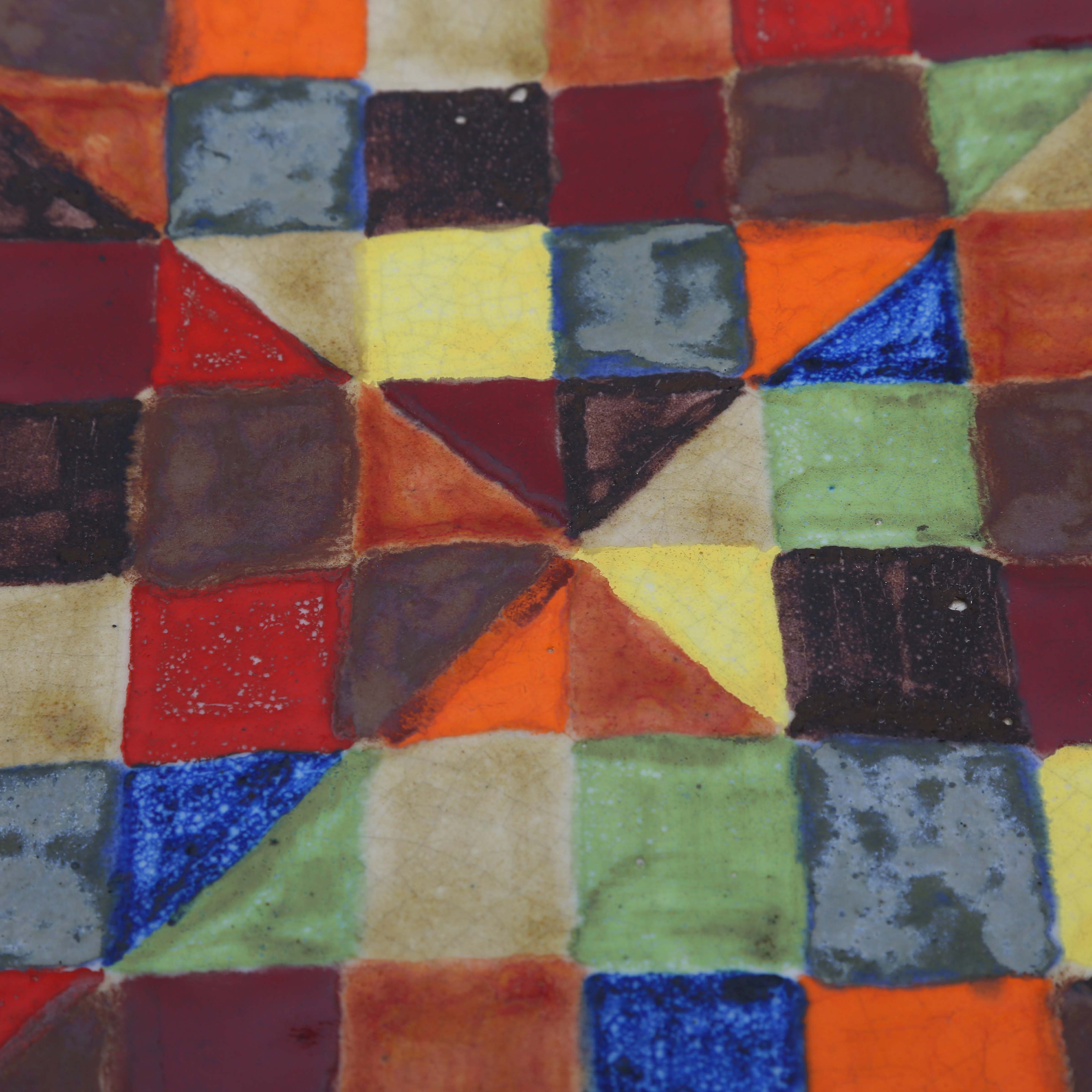 Bruno Gambone, Decorative plate with patchwork decor, in glazed stoneware, signed, from the 1970's - Detail D2