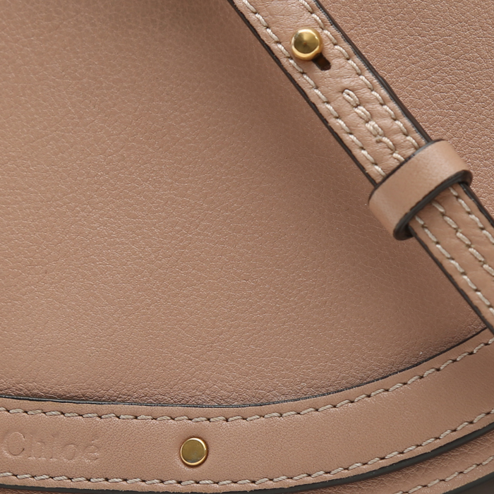Bolso bandolera Chloé  Nile en cuero beige y ante beige - Detail D1