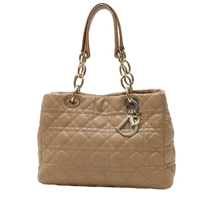 DIOR Lady Dior Bag in Pink Varnished Quilted Leather For Sale at