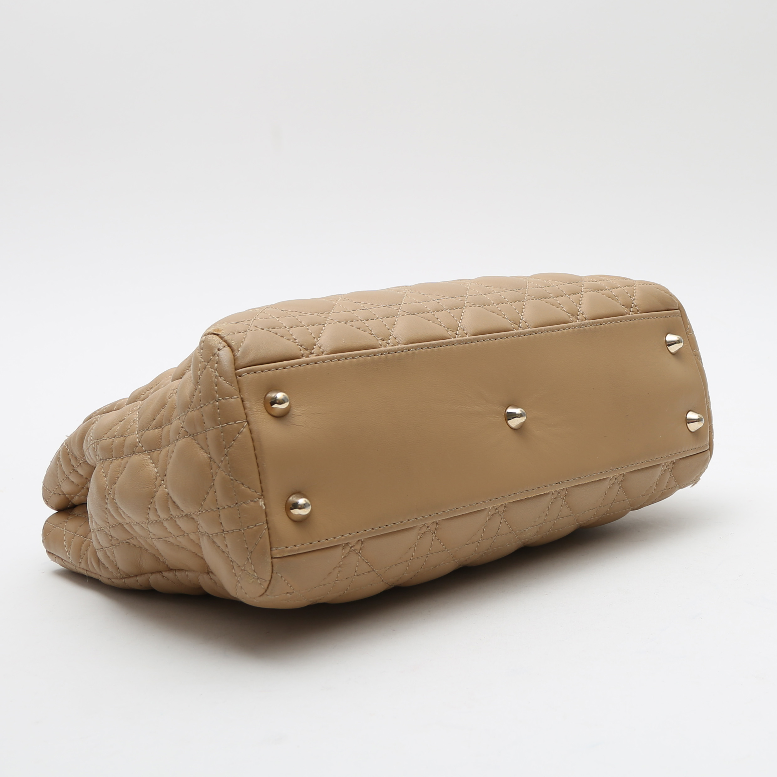 Shopping bag Dior  Dior Soft in pelle trapuntata beige - Detail D4