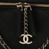 Chanel  Vanity shoulder bag  in black leather - Detail D1 thumbnail