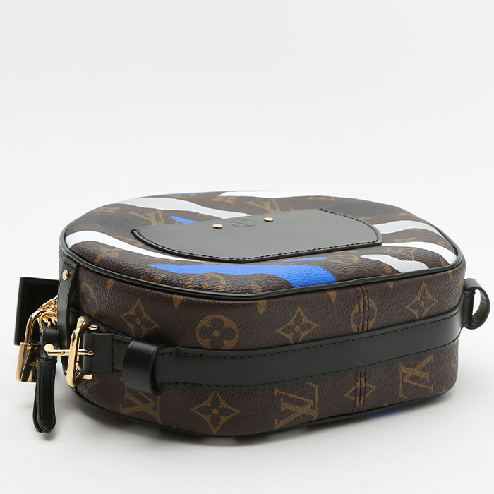 Louis Vuitton  Boîte chapeau handbag  in brown monogram canvas  and black leather - Detail D5