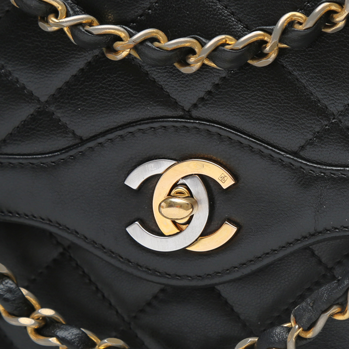 Sac à main Chanel  Vintage en cuir noir - Detail D1