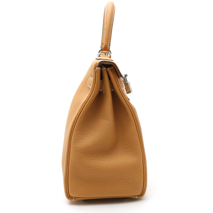 Sac à main Hermès  Kelly 28 cm en cuir togo beige Camel - Detail D7