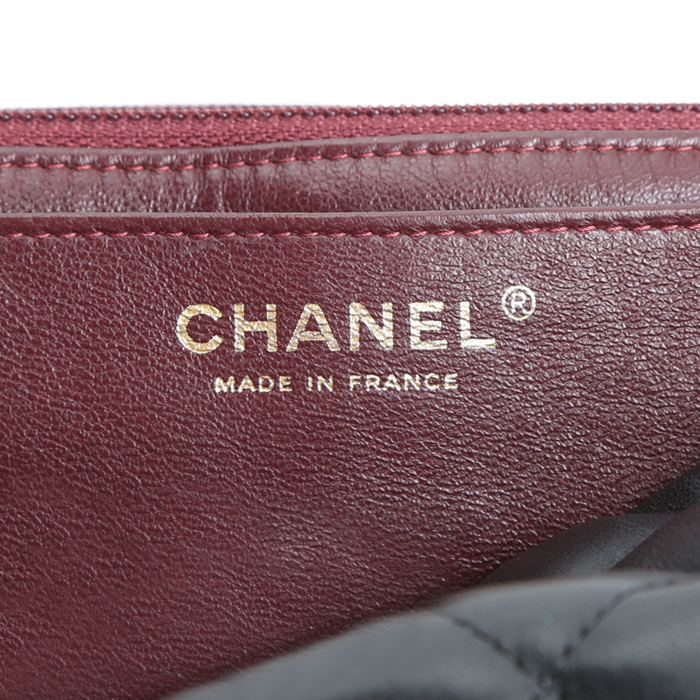 Sac bandoulière Chanel  Timeless Jumbo en cuir matelassé noir - Detail D4