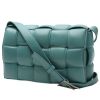 Bottega Veneta  Padded Cassette shoulder bag  in blue intrecciato leather - 00pp thumbnail