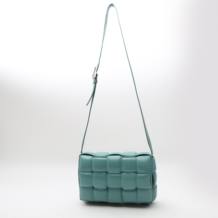 Borsa a tracolla Bottega Veneta Padded Cassette in pelle intrecciata blu - Detail D8