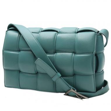 Bottega Veneta Cassette Shoulder bag 400879 | Collector Square