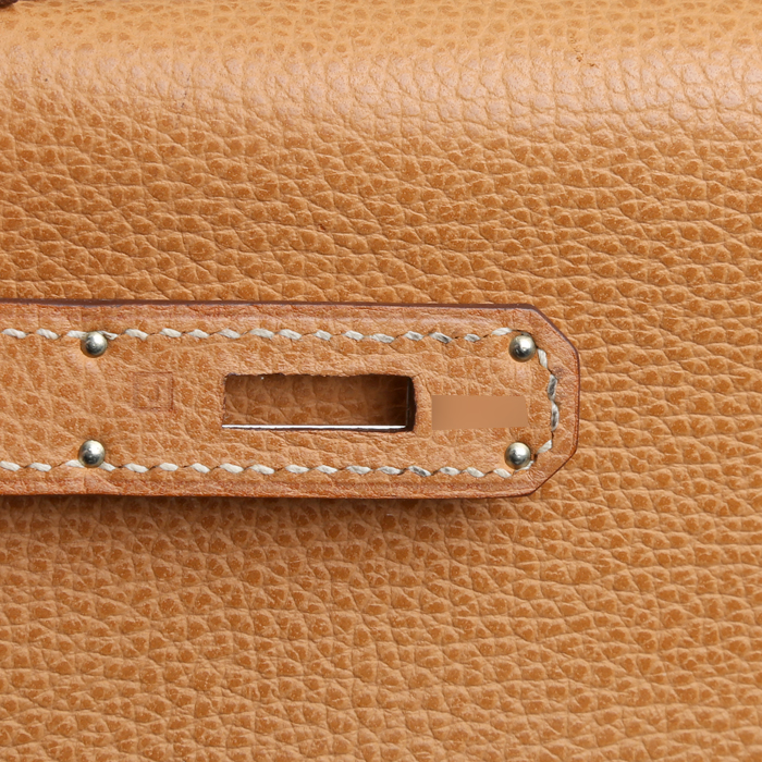 Borsa Hermès  Kelly 32 cm in vacchetta gold - Detail D9