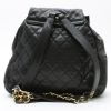 Chanel  Vintage backpack  in black grained leather - Detail D8 thumbnail