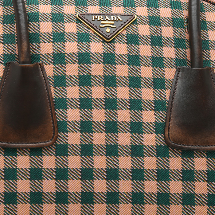Prada handbag in green and pink bicolor printed canvas - Detail D1