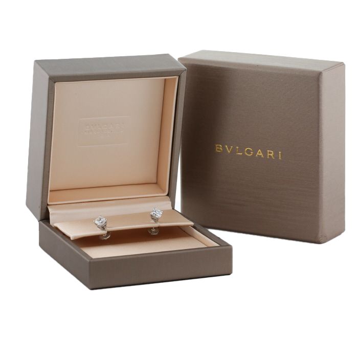 Orecchini Bulgari  in oro bianco e diamanti - Detail D2