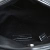 Bolso bandolera Saint Laurent  Loulou Puffer modelo pequeño  en cuero acolchado negro - Detail D2 thumbnail