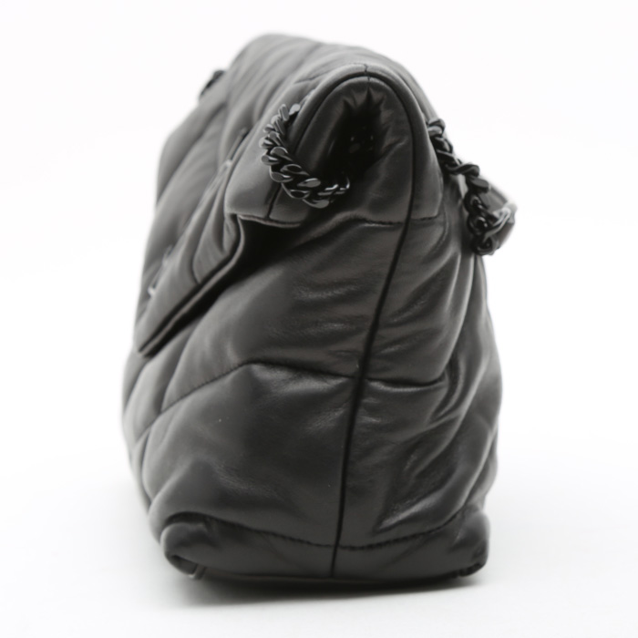 Bolso bandolera Saint Laurent  Loulou Puffer modelo pequeño  en cuero acolchado negro - Detail D6