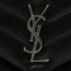 Borsa a tracolla Saint Laurent  Loulou in pelle trapuntata a zigzag nera - Detail D1 thumbnail