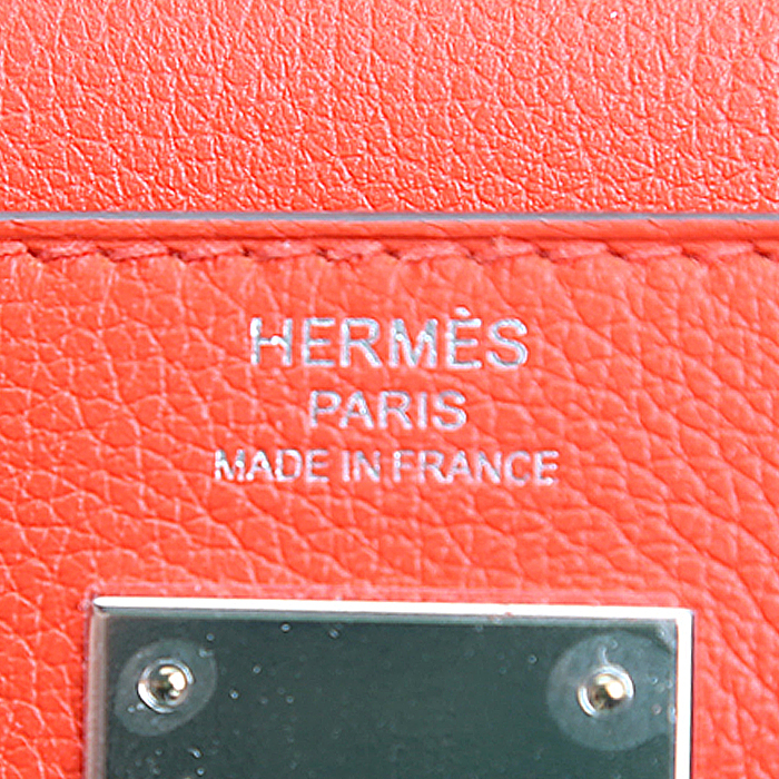 Sac à main Hermès  Kelly 28 cm en cuir Evercolor orange Capucine - Detail D4
