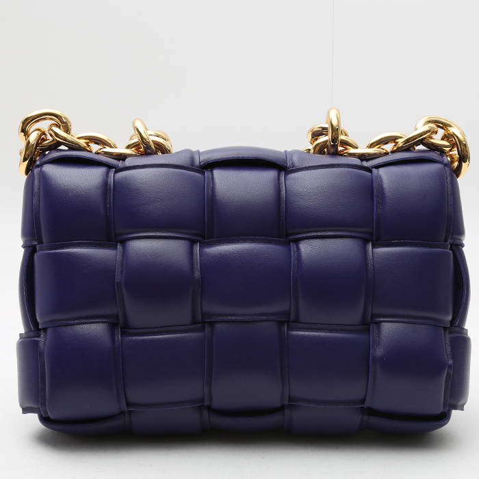 Sac bandoulière Bottega Veneta Cassette en cuir tressé violet - Detail D7