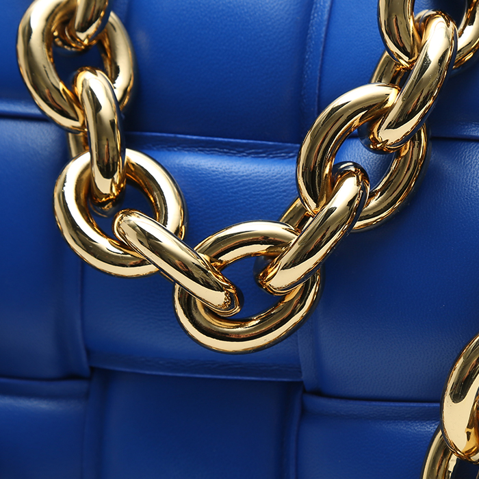 Borsa a tracolla Bottega Veneta Cassette in pelle intrecciata blu - Detail D1
