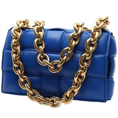 Bottega Veneta  Cassette shoulder bag  in blue braided leather
