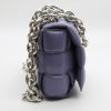 Bolso bandolera Bottega Veneta  Cassette en cuero trenzado violeta - Detail D5 thumbnail