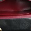 Chanel  Vintage Diana shoulder bag  in black quilted leather - Detail D2 thumbnail