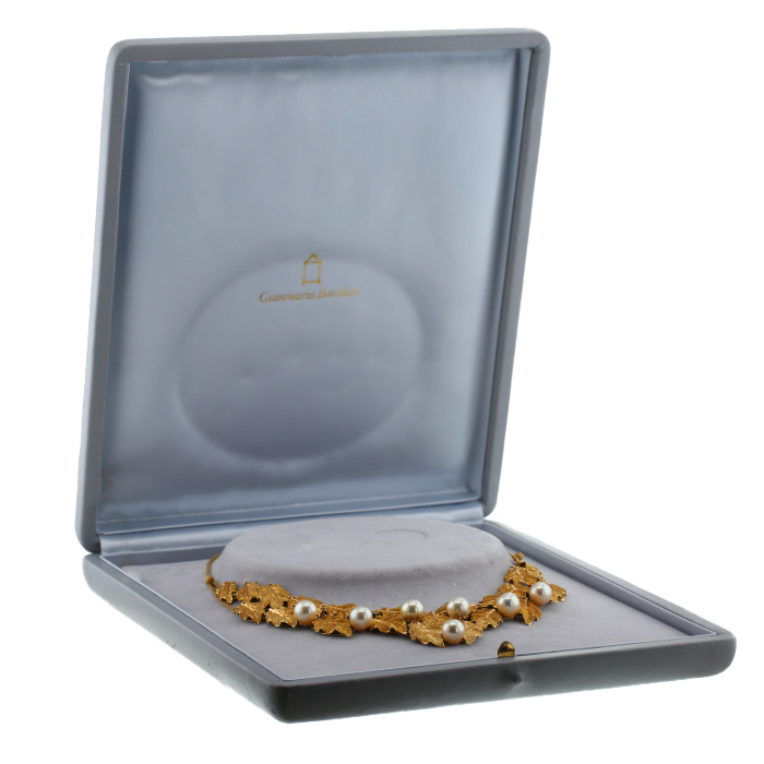 Buccellati  linked necklace in yellow gold and pearls - Detail D2