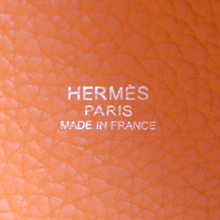 Hermès  Picotin handbag  in orange togo leather - Detail D3