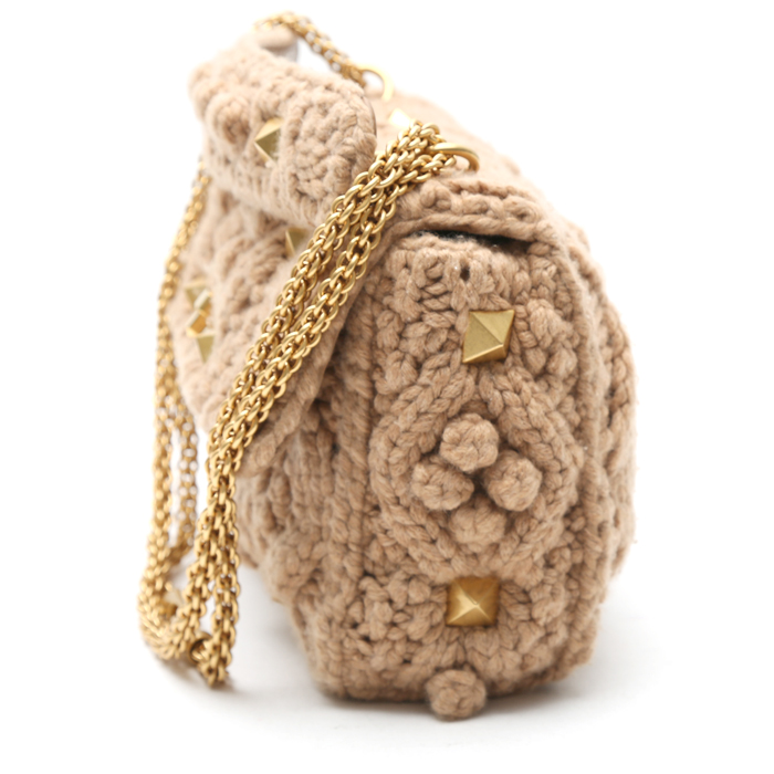 Borsa a tracolla Valentino Garavani  Roman Stud in cachemire lana beige - Detail D6