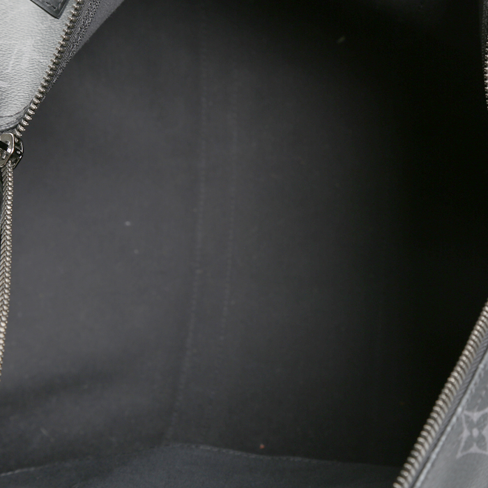 Bolsa de viaje Louis Vuitton  Keepall 45 en lona Monogram gris y cuero negro - Detail D2